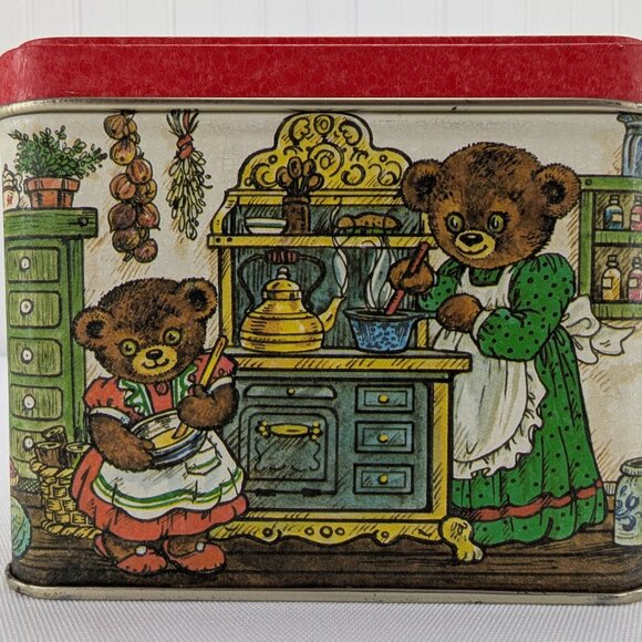 Vintage Metal Tin Square Bears Cooking in Kitchen Baking Holiday Container - Picture 3 of 9